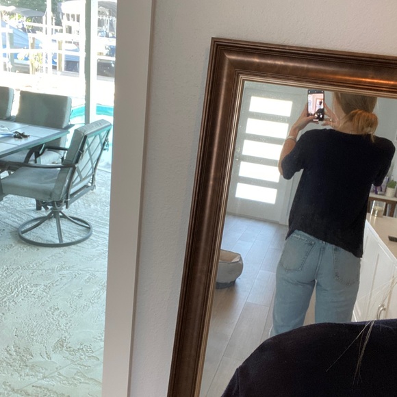 Navy v neck - Picture 2 of 2